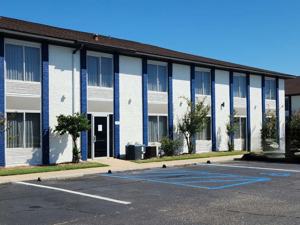 Americas Best Value Inn & Suites-Foley Exteriör bild