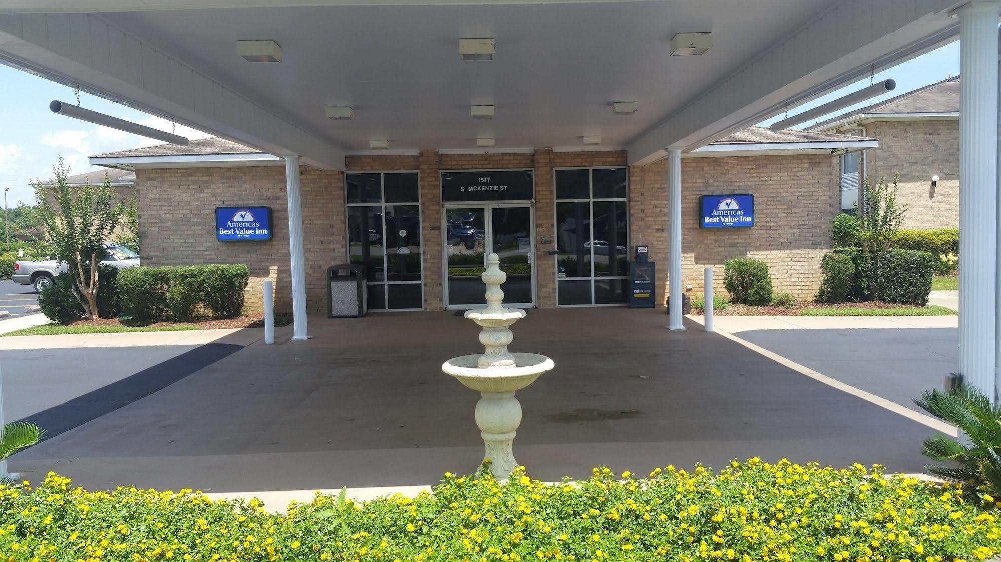 Americas Best Value Inn & Suites-Foley Exteriör bild